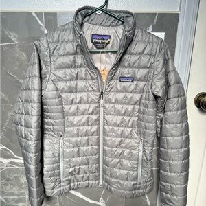 Patagonia nano puff jacket
